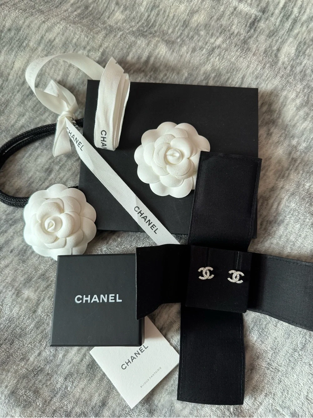 CHANEL elegant cc